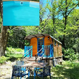 La Bleuet Avec Piscine Camping